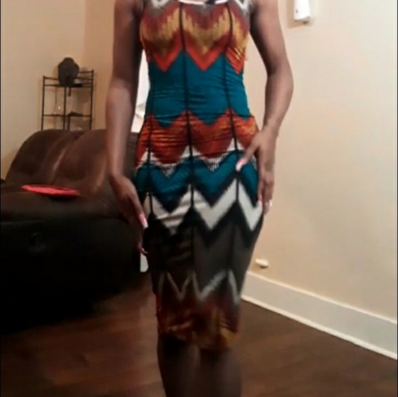 Bodycon - Picture 3 of 3